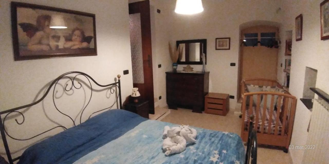 U' Caruggiu De Cisan Apartman Cisano sul Neva Kültér fotó